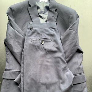 IZOD Boys 2Piece Suit Navy Blue (14)